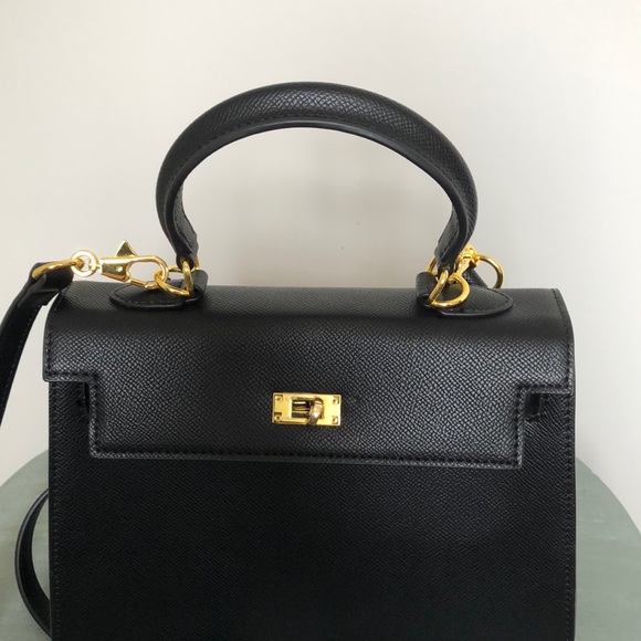 #719 COPY- Black tote - Picture 3 of 14